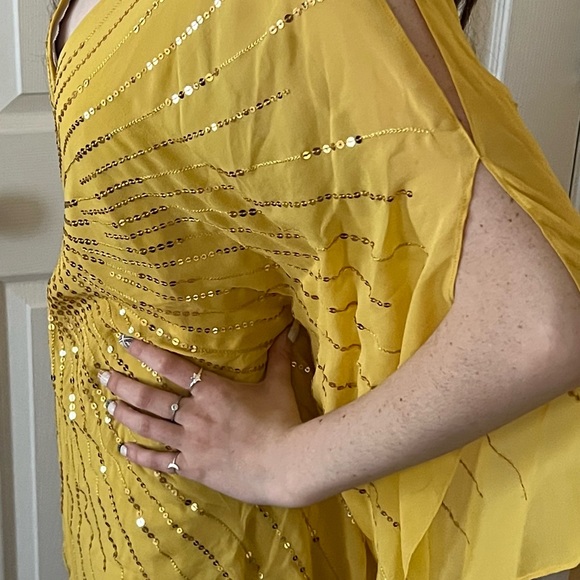 BCBG Sunburst Blouse - Picture 6 of 7